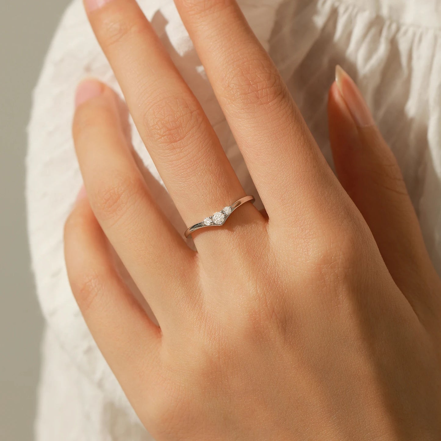 Sparkling Simple Moissanite Ring