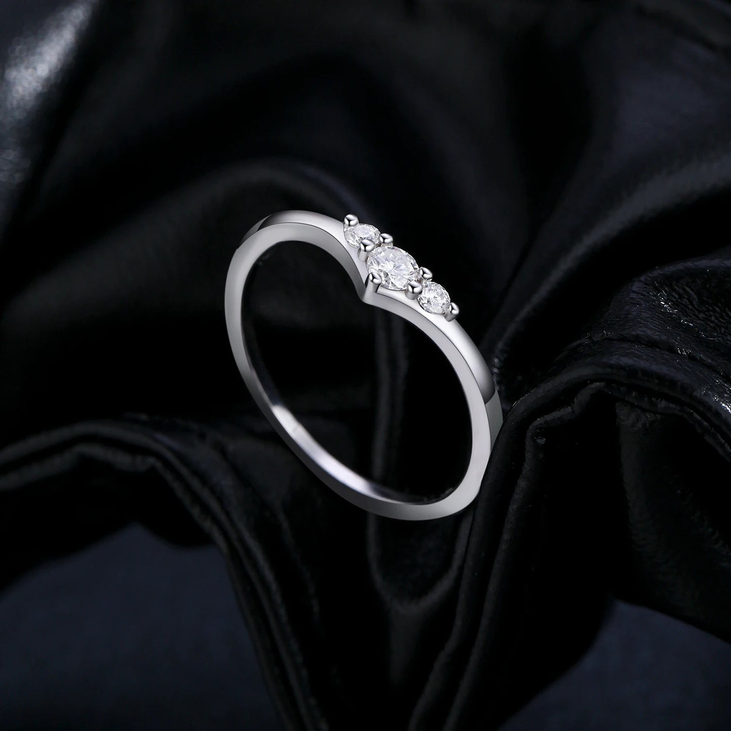 Sparkling Simple Moissanite Ring